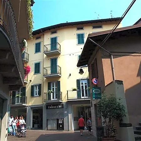 Aparthotel Buelli E Dintorni